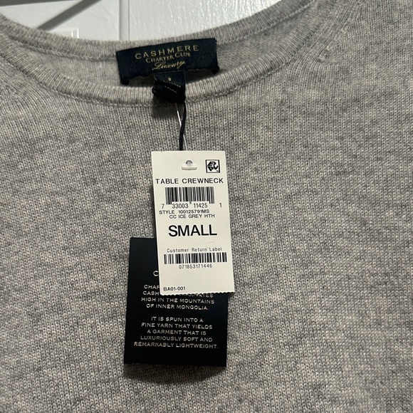 Charter Club Light Gray Women's Sweater​​ - Picture 2 of 3